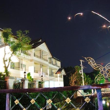 Morning Dew alojamiento Chiang Rai Exterior foto